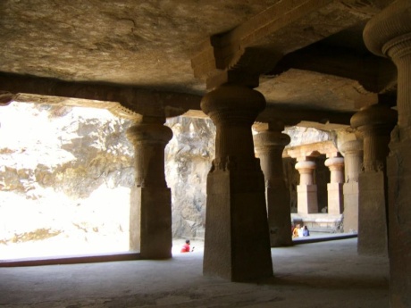Estatues de le grotes de Elephanta